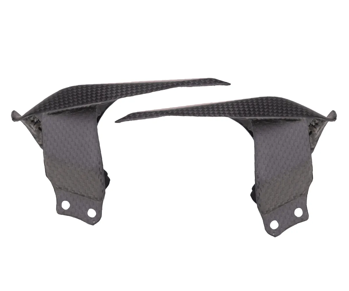 Protezione Catena In Carbonio Plain Matte Genial Motor Per Ducati Panigale V4 R 2022 > 2024-GMC-999059-PM-413374